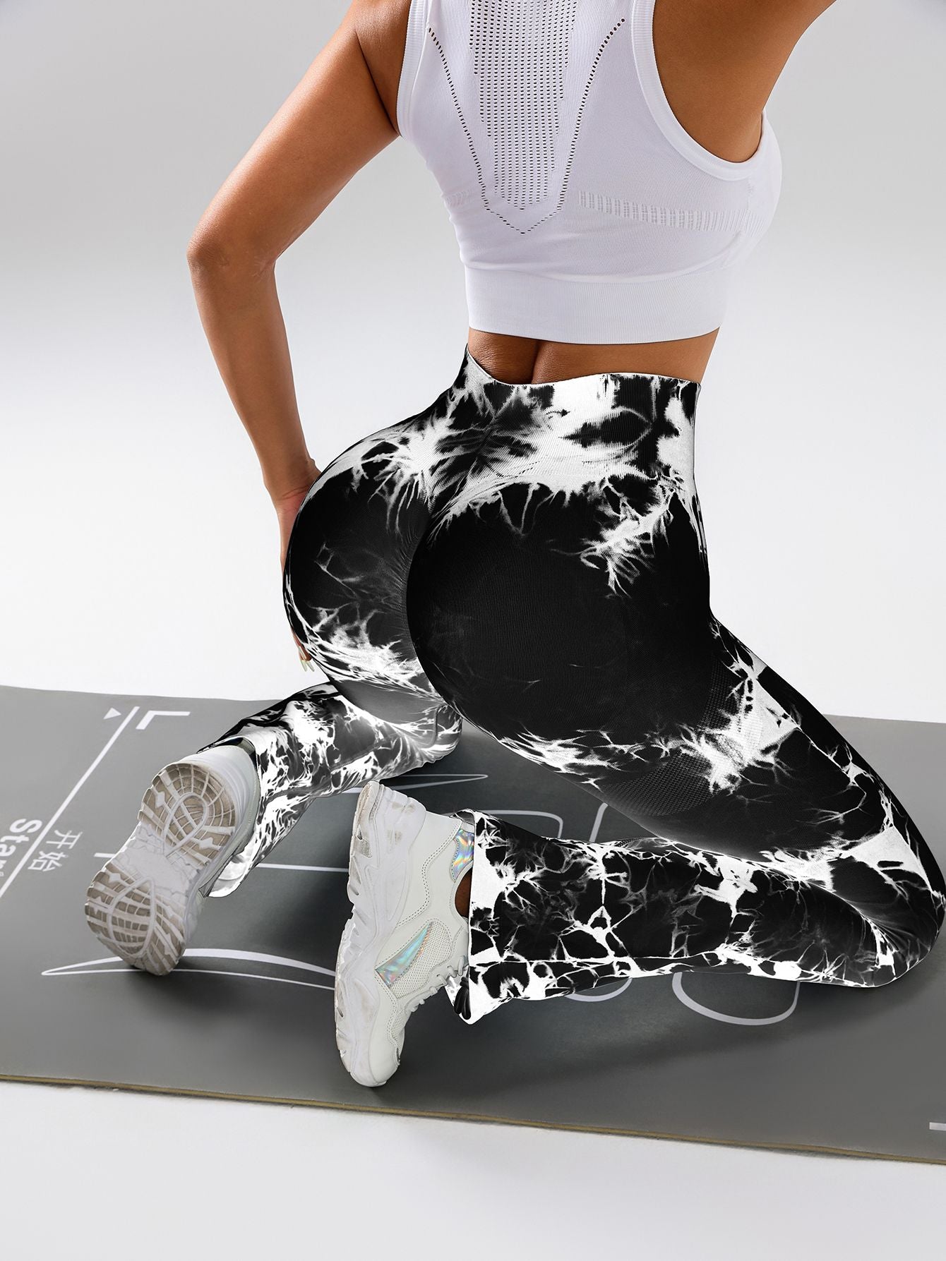 High-Waist Flare Yoga Pants — Tummy Control & Butt Lift